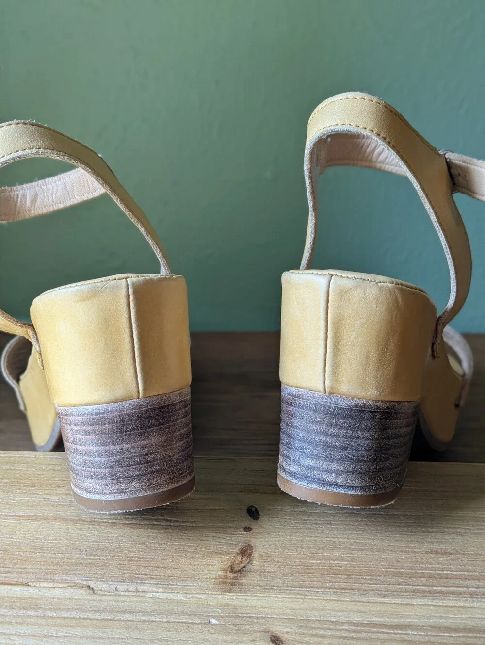 Khrio Buttery Yellow Italian Leather Platform Sandals Size 40